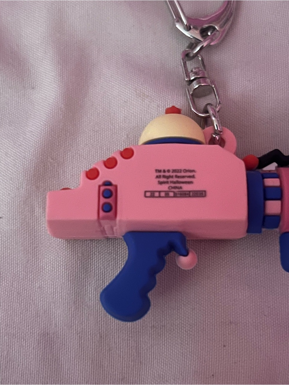 Killer Klowns from Outer Space gun keychain - Picture 4 of 4